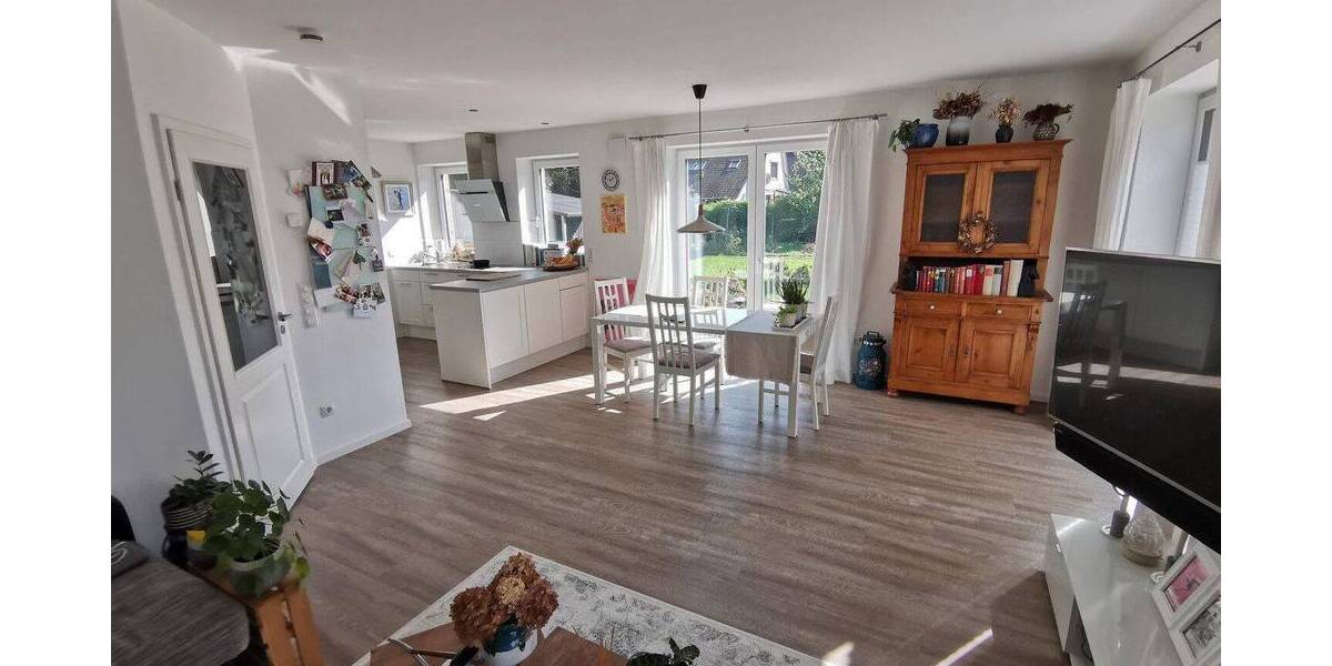 Doppelhaushälfte Tornesch - 5 Zimmer, 130 m&sup2;, 1.975&euro; | Angebot:26929529