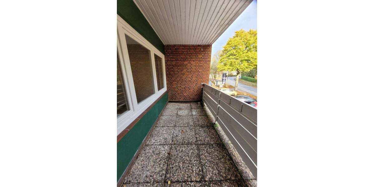 Frisch renovierte 2 Zimmer Balkonwohnung - ideal für SIE und IHN 2 zimmer