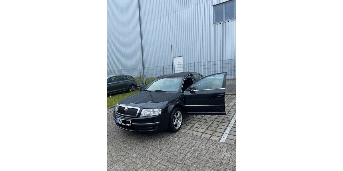 Skoda Superb 187.000 km 2.999 &euro; Hamburg 21073