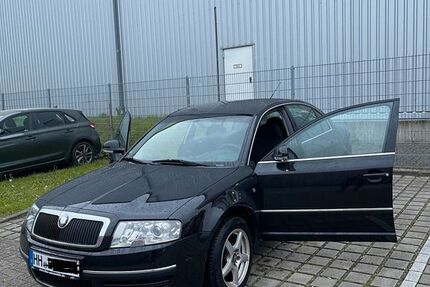 Skoda Superb 187.000 km 3.200 &euro; Hamburg 21073