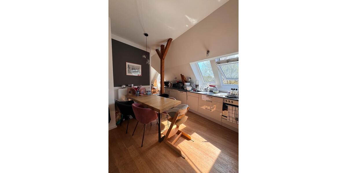 Dachgeschoßwohnung Hamburg Altona - 2 Zimmer, 60 m&sup2;, 1.271&euro; | Angebot:26368646