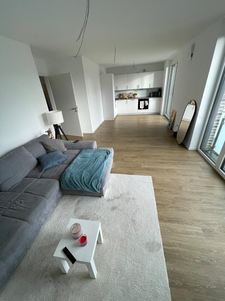 Helle 3-Zimmer WG Nähe U1 Richtweg zimmer