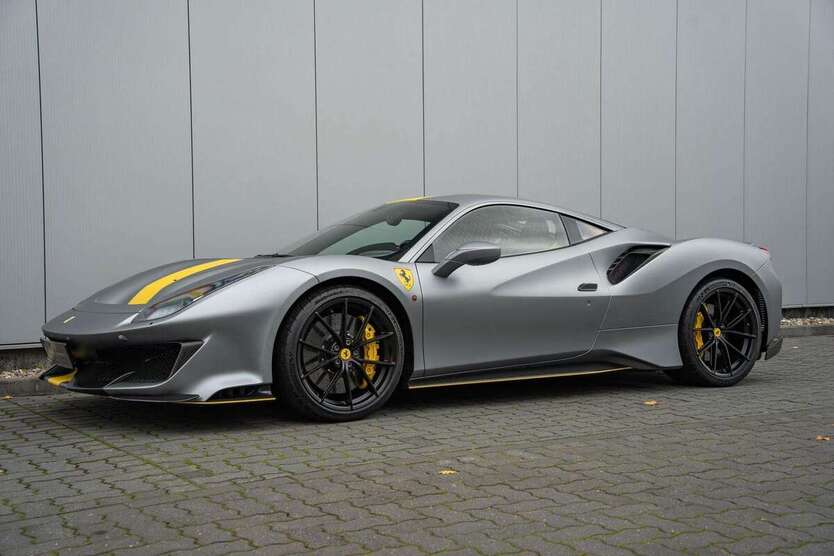 Ferrari 488 11.125 km 469.890 € Appen 25482