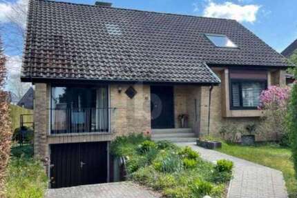 Haus Hamburg Wandsbek - 5 Zimmer, 138 m&sup2;, 2.600&euro; | Angebot:26246371