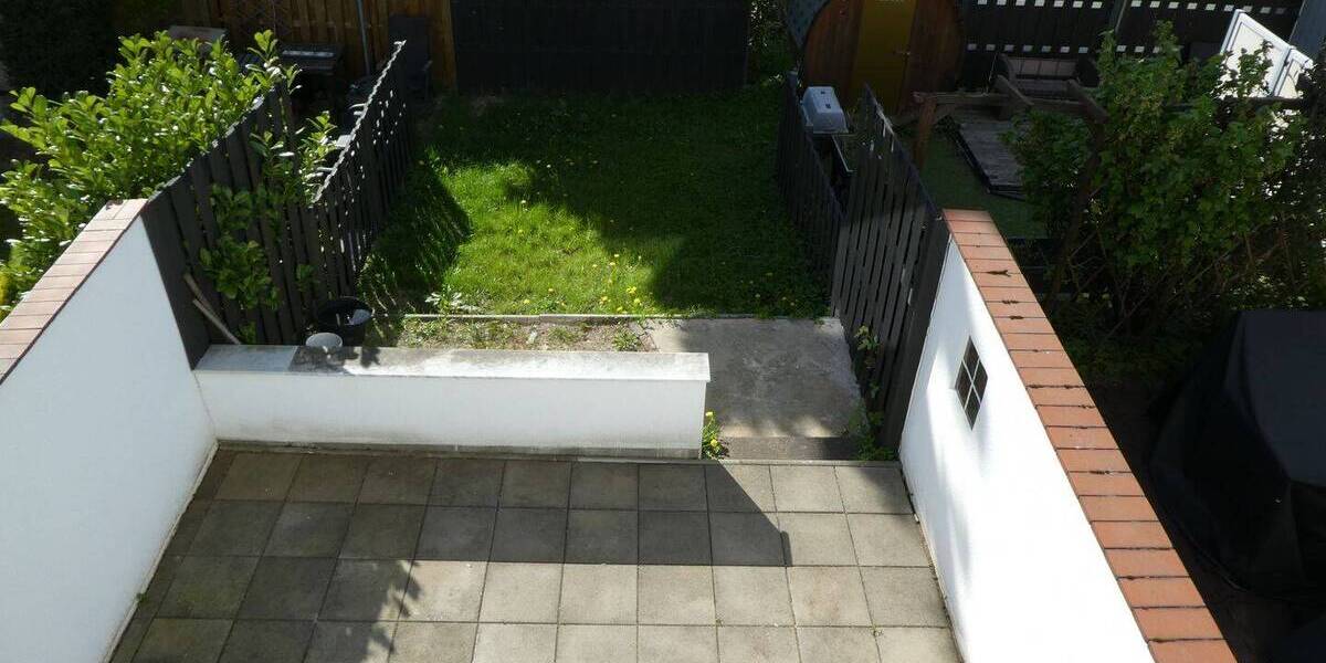 Reihenmittelhaus Hamburg Farmsen-Berne - 3 Zimmer, 99 m&sup2;, 475.000&euro; | Angebot:26376812