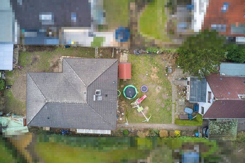 Sehr gefragte Lage! Großes Baugrundstück in Poppenbüttel mit Baugenehmigung und Planung!