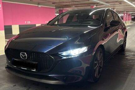 Mazda 3 69.000 km 17.990 &euro; Hamburg 20457