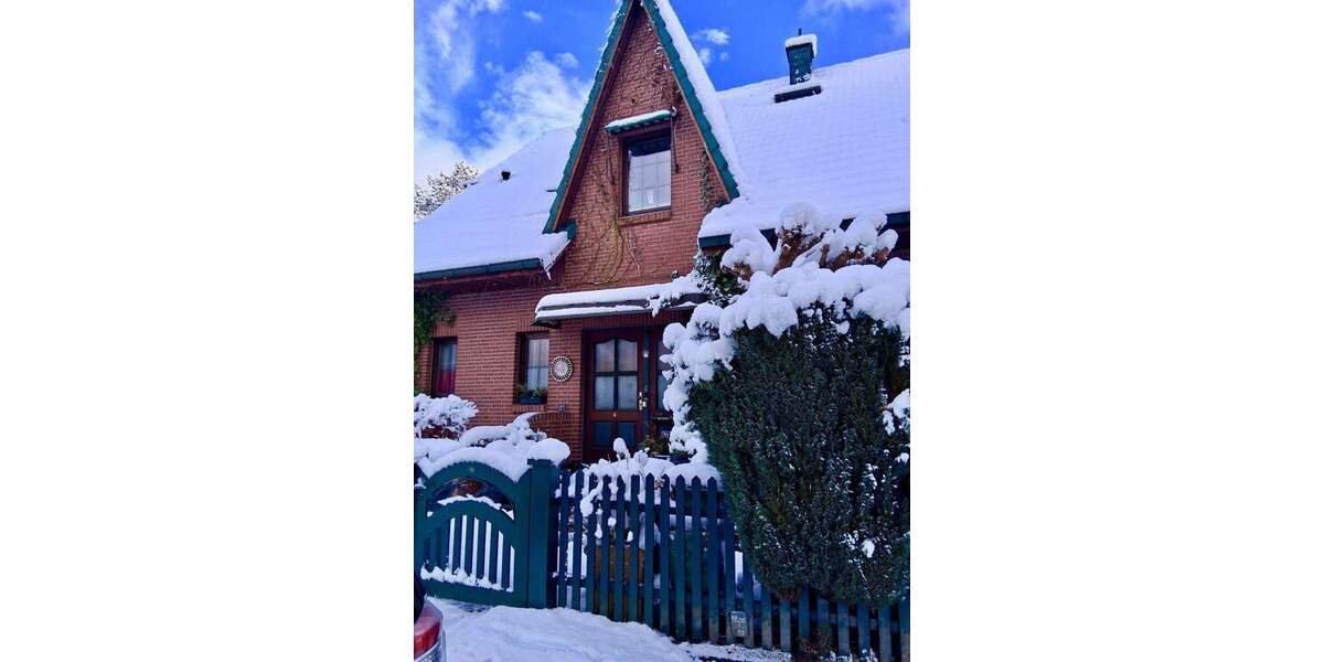 Courtagefrei - EFH mit Wellnesscharakter - Whirlpool - Wärmekabine - Bus und S Bahn Krupunder in ein paar Gehminuten - 277 m2 WflNfl. zimmer