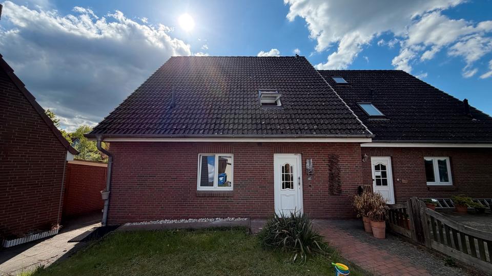 Doppelhaushälfte Wedel - 4 Zimmer, 120 m&sup2;, 2.000&euro; | Angebot:26527076
