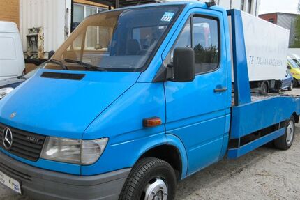 Mercedes-Benz Sprinter 392.568 km 4.700 &euro; Hamburg 20537