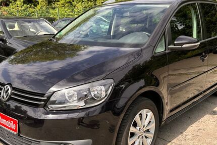 VW Touran 131.771 km 9.650 &euro; Hamburg 21079