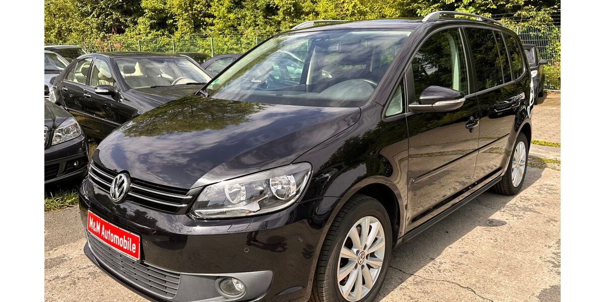 VW Touran 131.771 km 9.650 &euro; Hamburg 21079