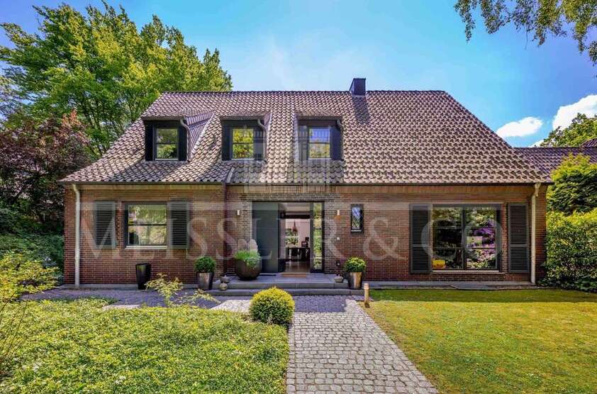 Haus zum Kaufen in Hamburg 3.650.000 € 255 m²