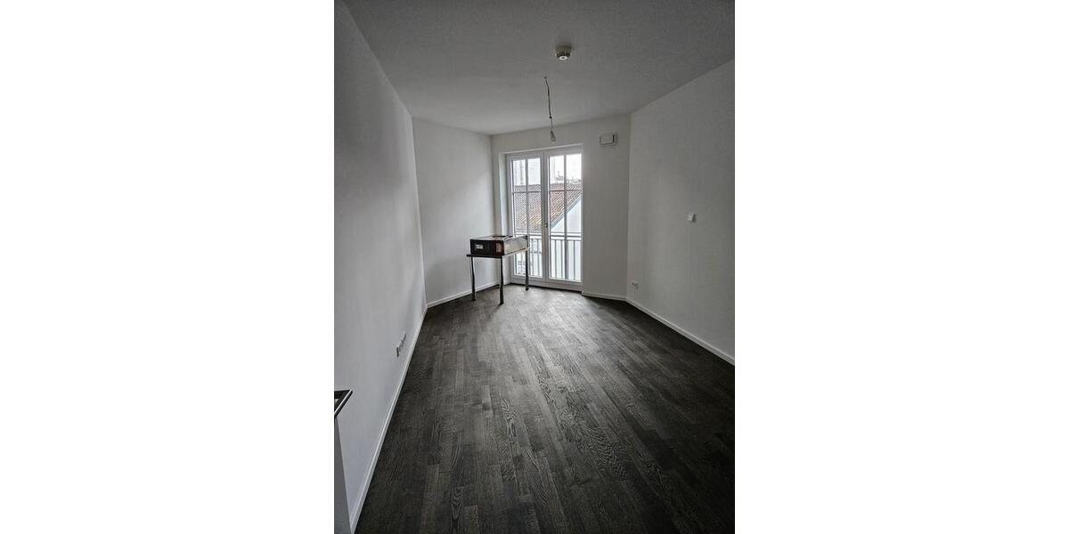 Etagenwohnung Hamburg Altstadt - 2 Zimmer, 79 m&sup2;, 1.000&euro; | Angebot:26211231