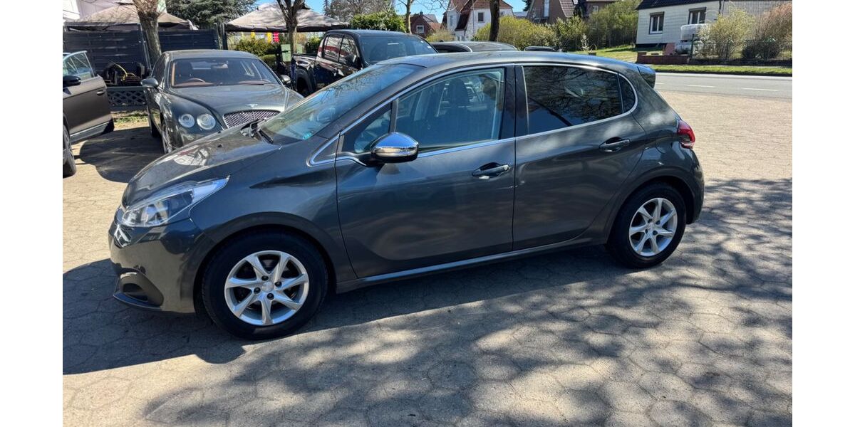 Peugeot 208 248.000 km 4.000 &euro; Stelle 21435