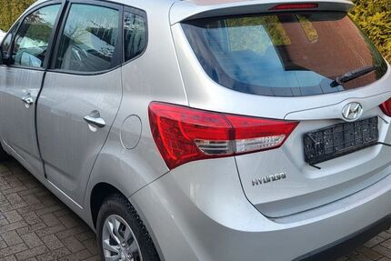 Hyundai ix20 39.592 km 9.590 &euro; Hamburg 22045