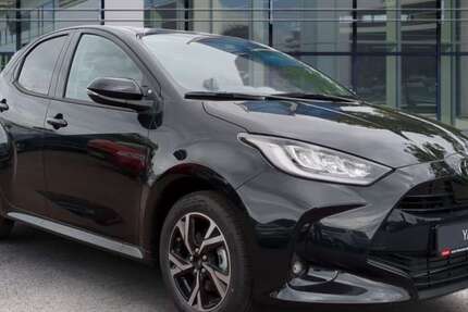 Toyota Yaris 2.900 km 25.990 &euro; Halstenbek 25469