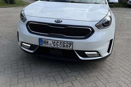 Kia Niro 109.600 km 14.990 € Hamburg 22523