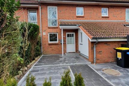 Haus Bönningstedt - 4 Zimmer, 103 m&sup2;, 1.600&euro; | Angebot:25570264