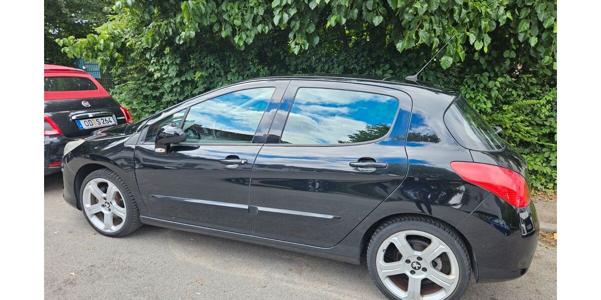 Peugeot 308 146.000 km 5.100 &euro; Hamburg 22159