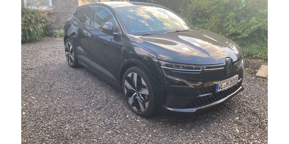 Renault Megane E-TECH 42.200 km 23.450 &euro; Hamburg 21037