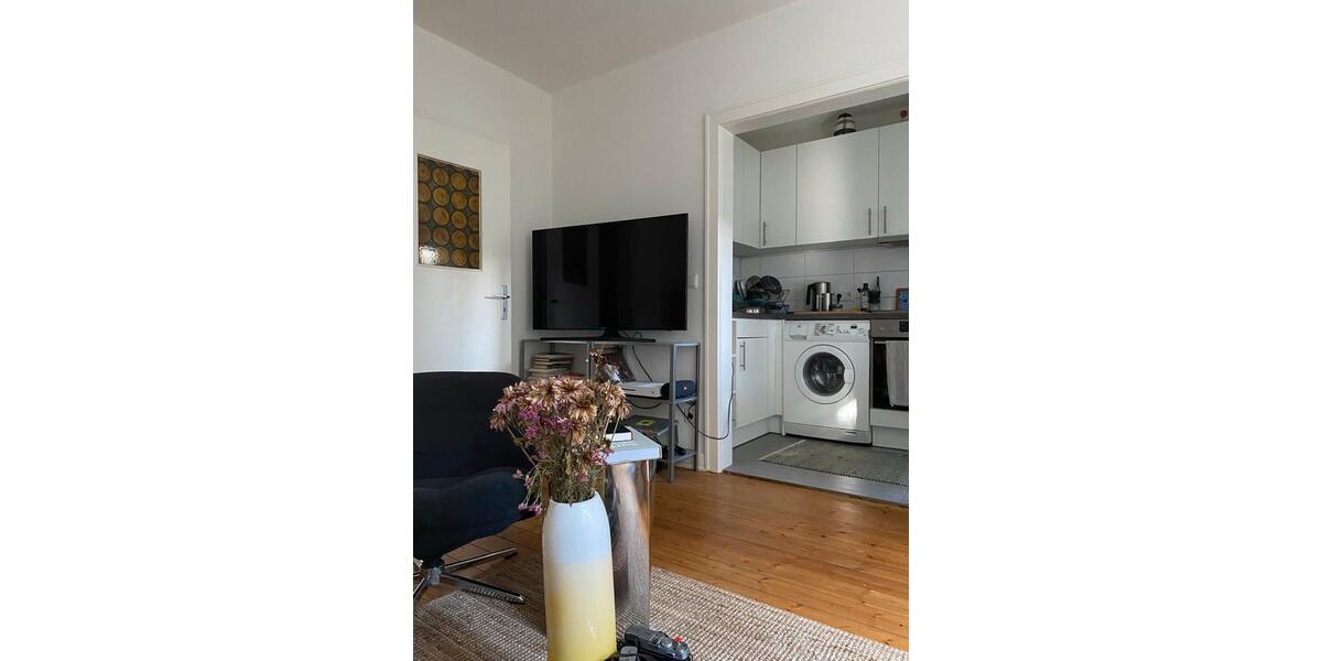 Erdgeschoßwohnung Hamburg Sternschanze - 2 Zimmer, 40 m&sup2;, 100&euro; | Angebot:26091678