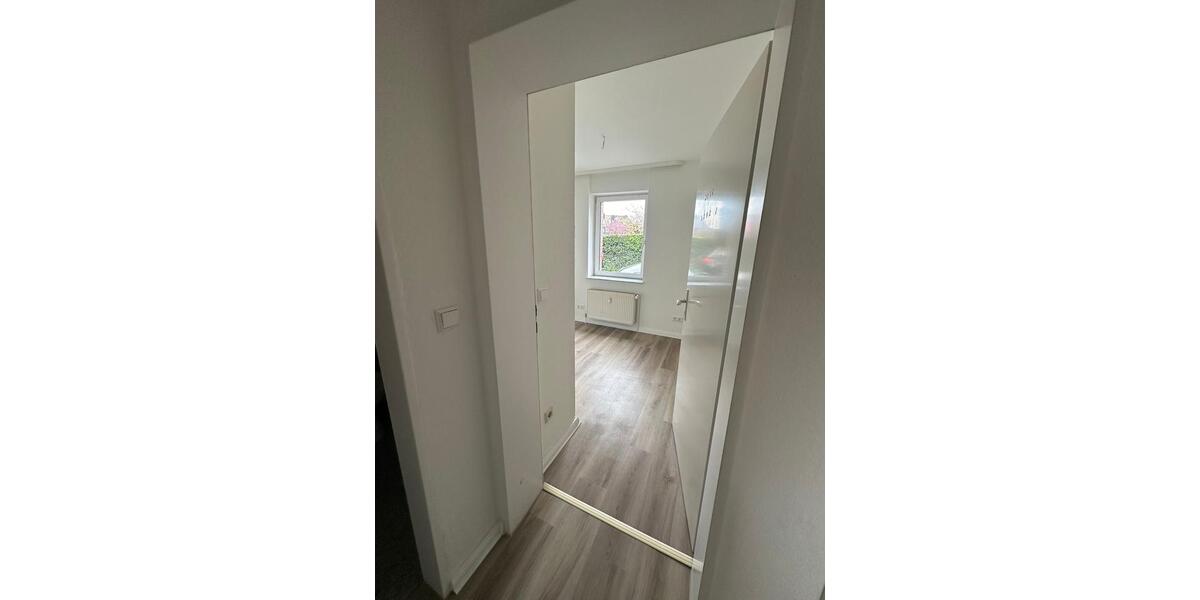 Erdgeschoßwohnung Norderstedt Glashütte - 3 Zimmer, 67 m&sup2;, 180.000&euro; | Angebot:26447096