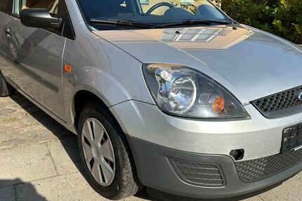 Ford Fiesta 109.000 km 1.950 &euro; Hamburg 22297