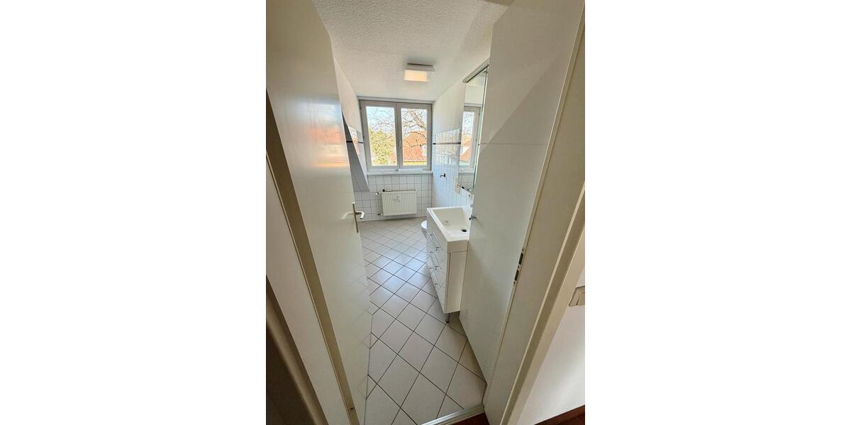 Dachgeschoßwohnung Hamburg Altona - 3 Zimmer, 70 m&sup2;, 1.246&euro; | Angebot:25406483