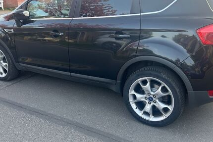 Ford Kuga 181.000 km 8.200 &euro; Ahrensburg 22926