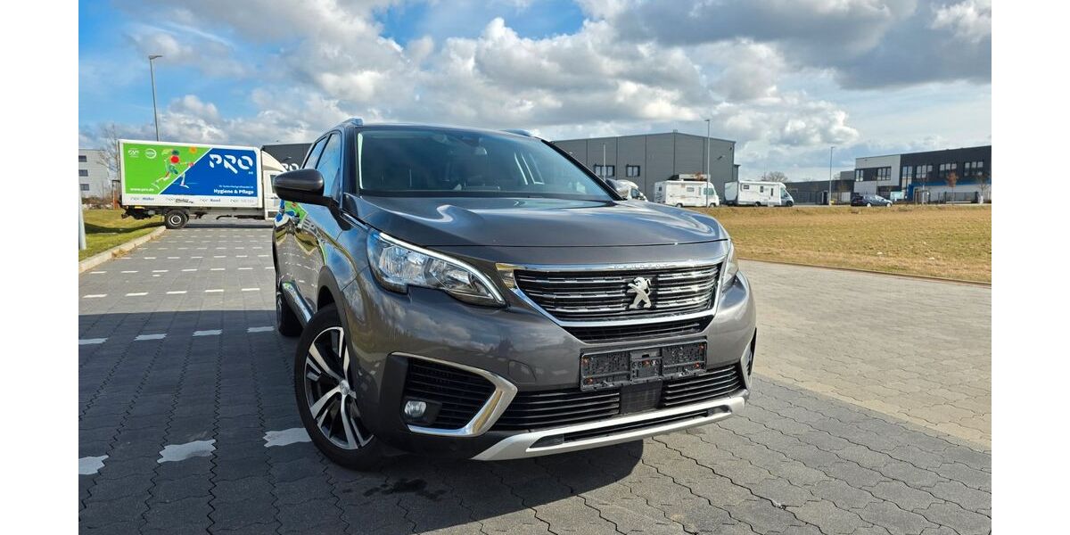 Peugeot 5008 81.000 km 15.790 &euro; Ahrensburg 22926