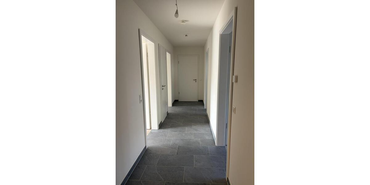Erdgeschoßwohnung Brackel - 3 Zimmer, 88 m&sup2;, 1.360&euro; | Angebot:23767351