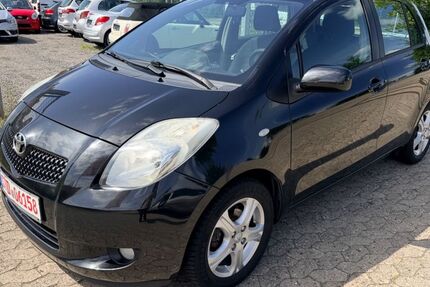 Toyota Yaris 210.000 km 3.050 &euro; Buxtehude 21614
