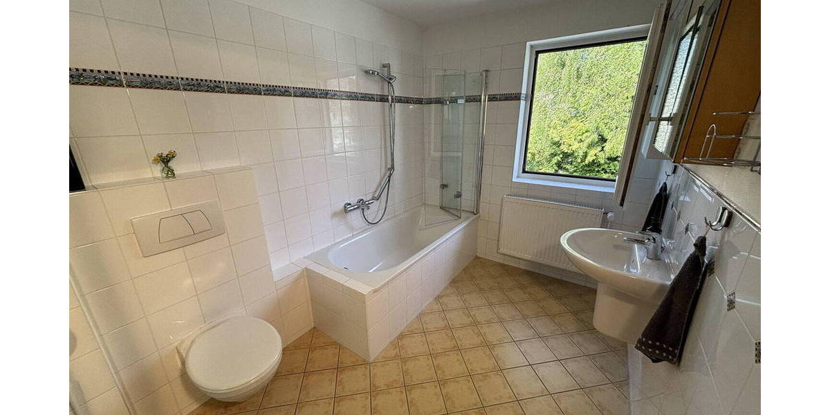 Reihenmittelhaus Hamburg Volksdorf - 4 Zimmer, 105 m&sup2;, 595.000&euro; | Angebot:26290442