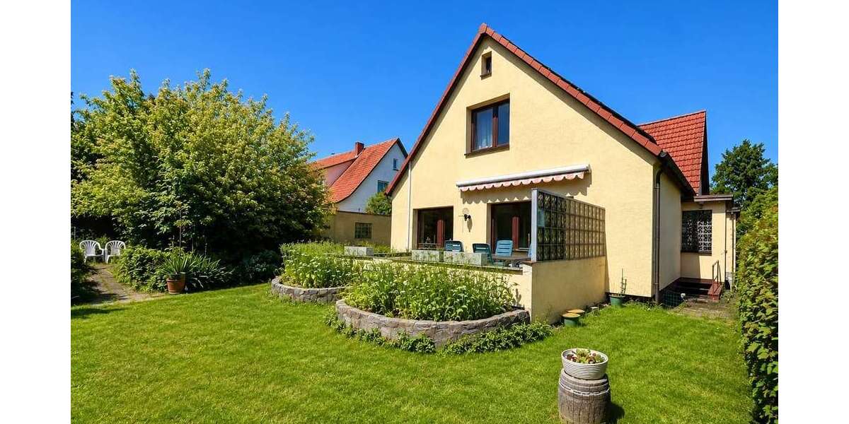 Einfamilienhaus Hamburg Altona - 3.5 Zimmer, 93 m&sup2;, 350.000&euro; | Angebot:26800536