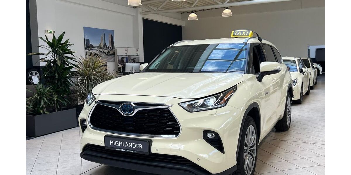 Toyota Highlander 40.715 km 51.990 &euro; Hamburg 22111