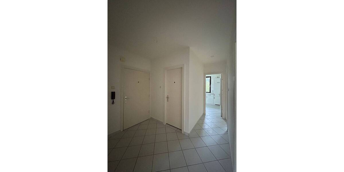 Etagenwohnung Pinneberg - 2 Zimmer, 65 m&sup2;, 692&euro; | Angebot:26616659