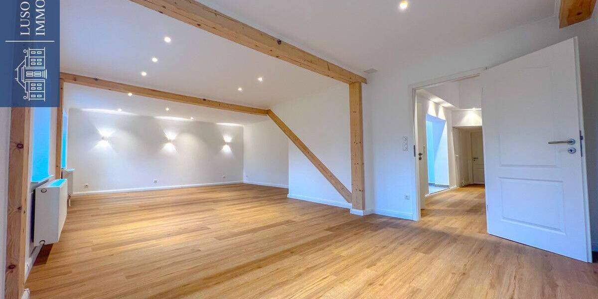 Einfamilienhaus Hamburg Eidelstedt - 3 Zimmer, 130 m&sup2;, 2.600&euro; | Angebot:26824857