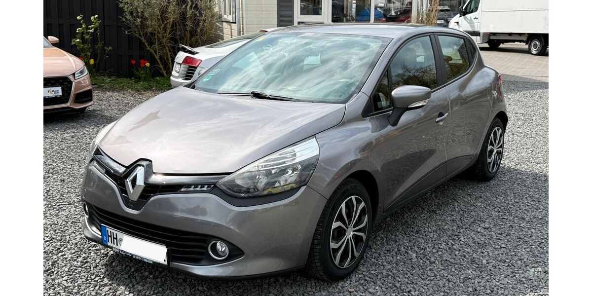 Renault Clio 142.500 km 4.890 &euro; Hamburg 20457