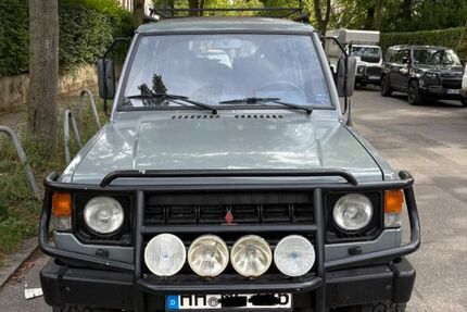 Mitsubishi Pajero 218.000 km 10.800 &euro; Hamburg 20146