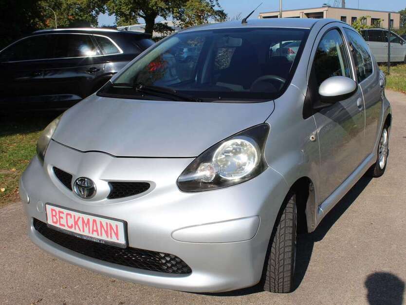 Toyota Aygo 70.000 km 3.799 € Pinneberg Nord Hamburg 25421