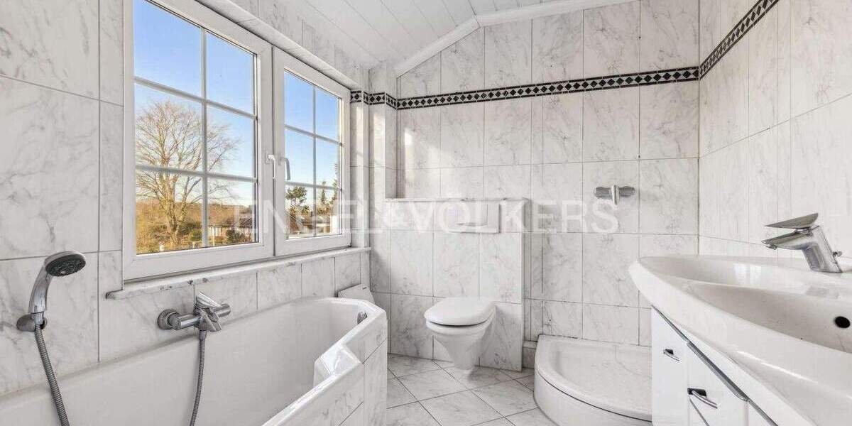 Mehrfamilienhaus, Wohnhaus Ammersbek Siedlung Daheim-Heimgarten - 8 Zimmer, 174 m&sup2;, 498.000&euro; | Angebot:25701558