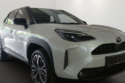 Toyota Yaris Cross 3.700 km 32.480 &euro; Hamburg 22399