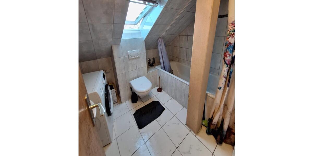 Dachgeschoßwohnung Hamburg Harburg - 2 Zimmer, 25 m&sup2;, 500&euro; | Angebot:25838898