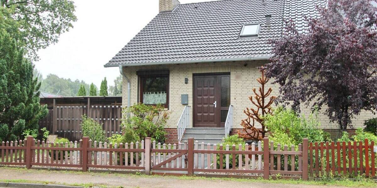 Doppelhaushälfte Hamburg Langenhorn - 4 Zimmer, 100 m&sup2;, 429.000&euro; | Angebot:25700593