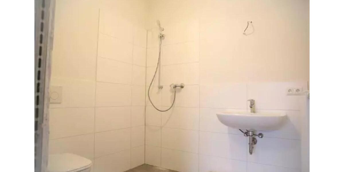 2-Zi-Wohnung mit Dachterrasse, EBK, KFW 55 Standard - aber März 2 zimmer