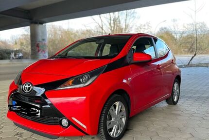 Toyota Aygo (X) 85.000 km 6.500 &euro; Hamburg 21107