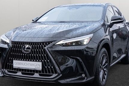 Lexus NX 450h 88.847 km 41.990 &euro; Hamburg 22529