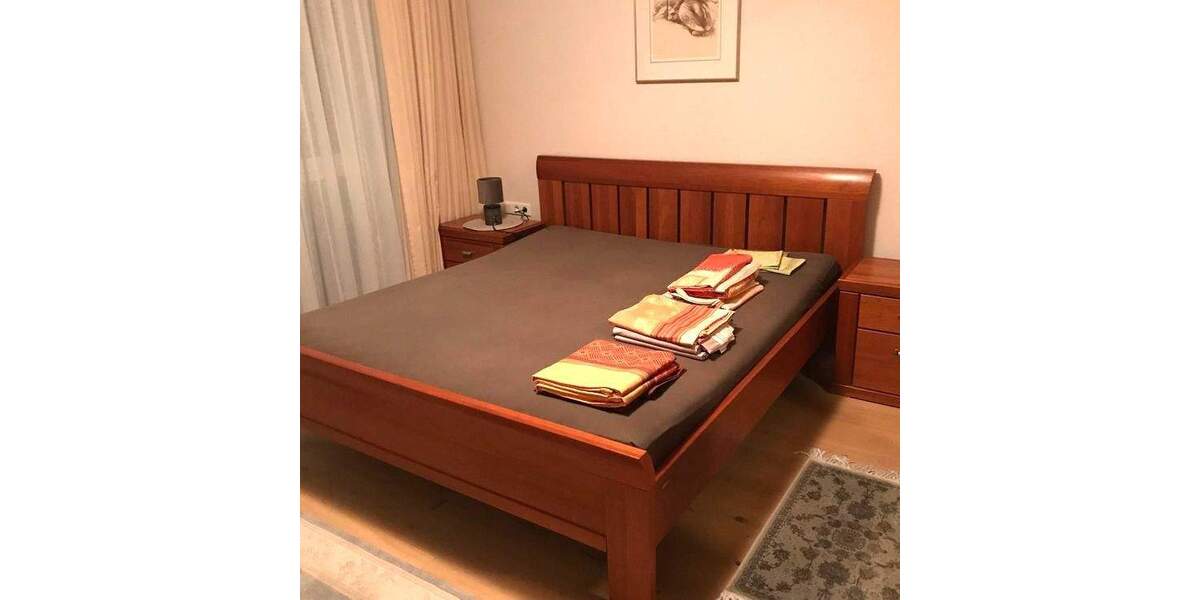 Lichtdurchflutete 3-Zimmer-Wohnung teilmöbliert Süd-Balkon Tiefgaragenstellpatzoffene EBK Wirtschaftsraum ab sofort verfügbar 3 zimmer