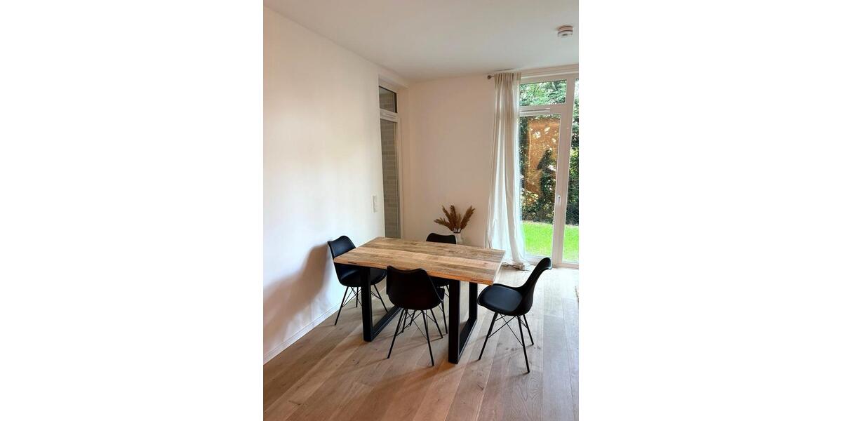 Erdgeschoßwohnung Hamburg Altona - 2.5 Zimmer, 75 m&sup2;, 2.400&euro; | Angebot:26111454